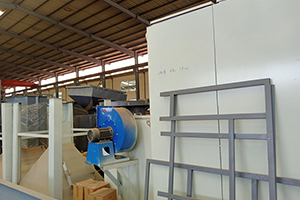 印度尼西亞石膏粉生產(chǎn)線制作完畢，驗(yàn)收合格，收到客戶發(fā)貨通知我們就可以定柜發(fā)貨了。